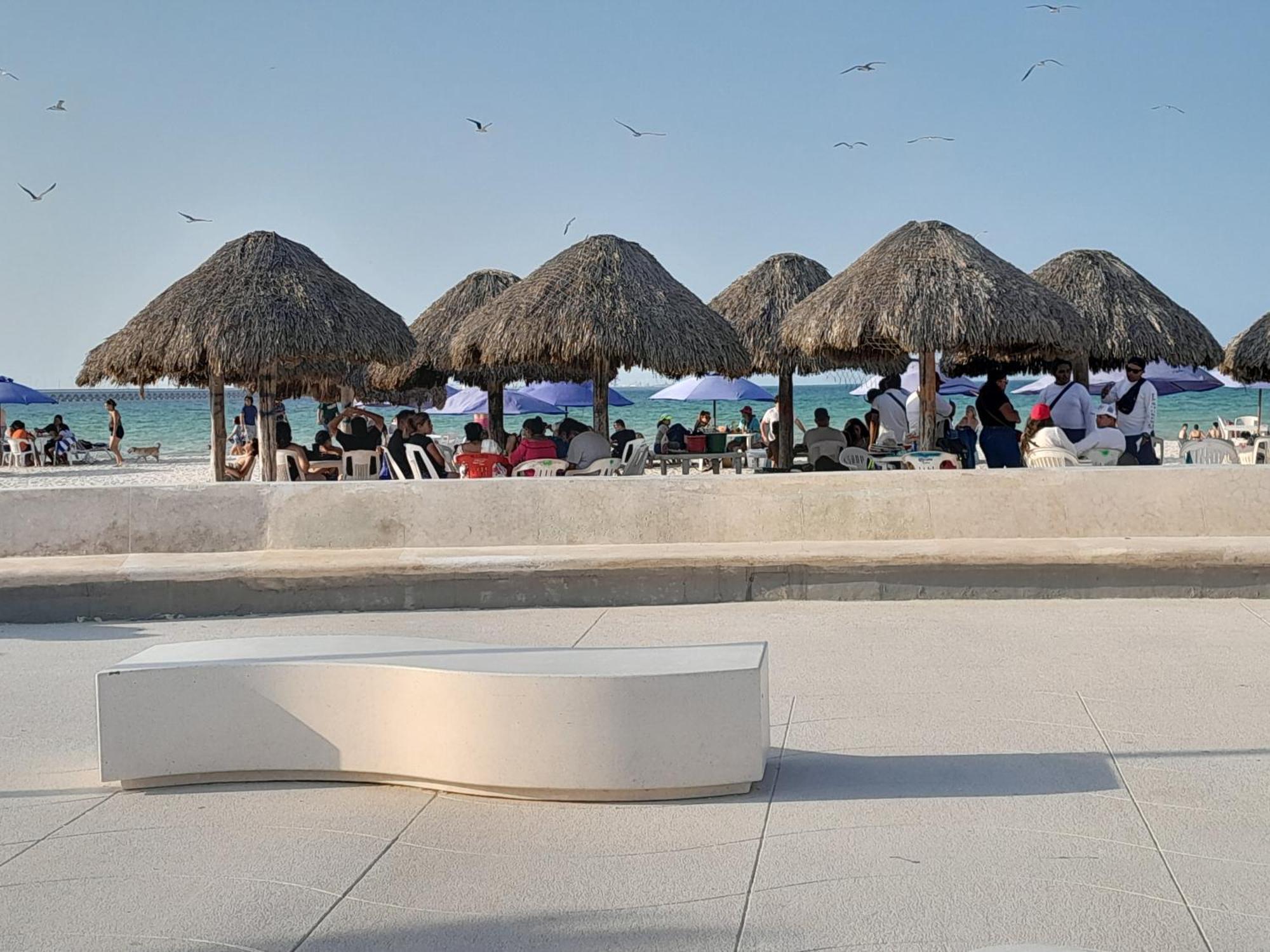 Malecon Beach House In Progreso 1 Block From Beach Luaran gambar